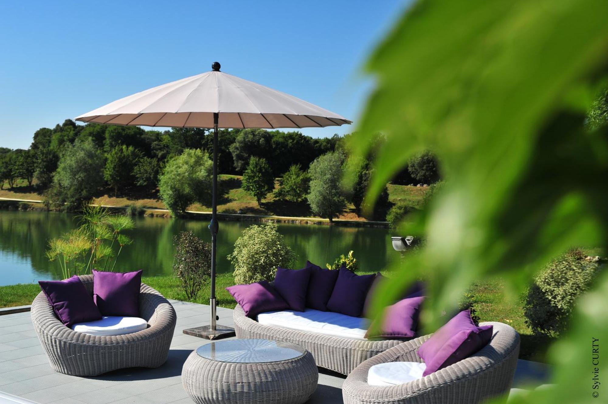 Les Jardins Du Lac Trizay Exterior photo