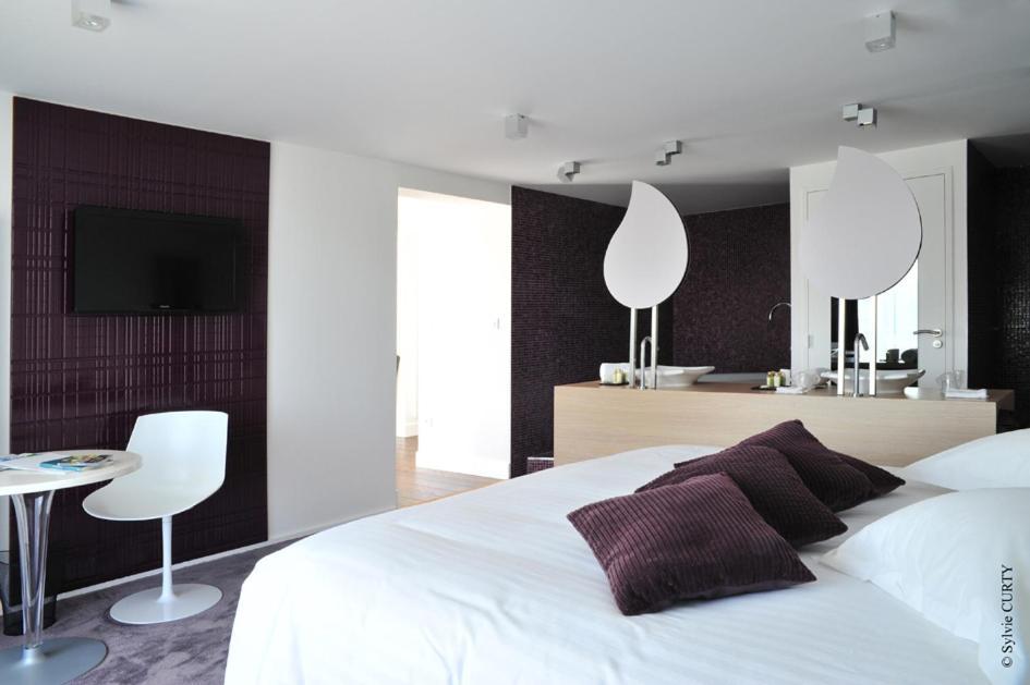 Les Jardins Du Lac Trizay Room photo